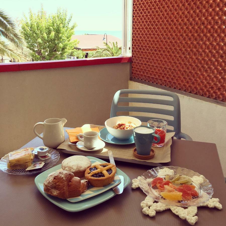 Bed and Breakfast Sulmare Alba Adriatica Exterior foto