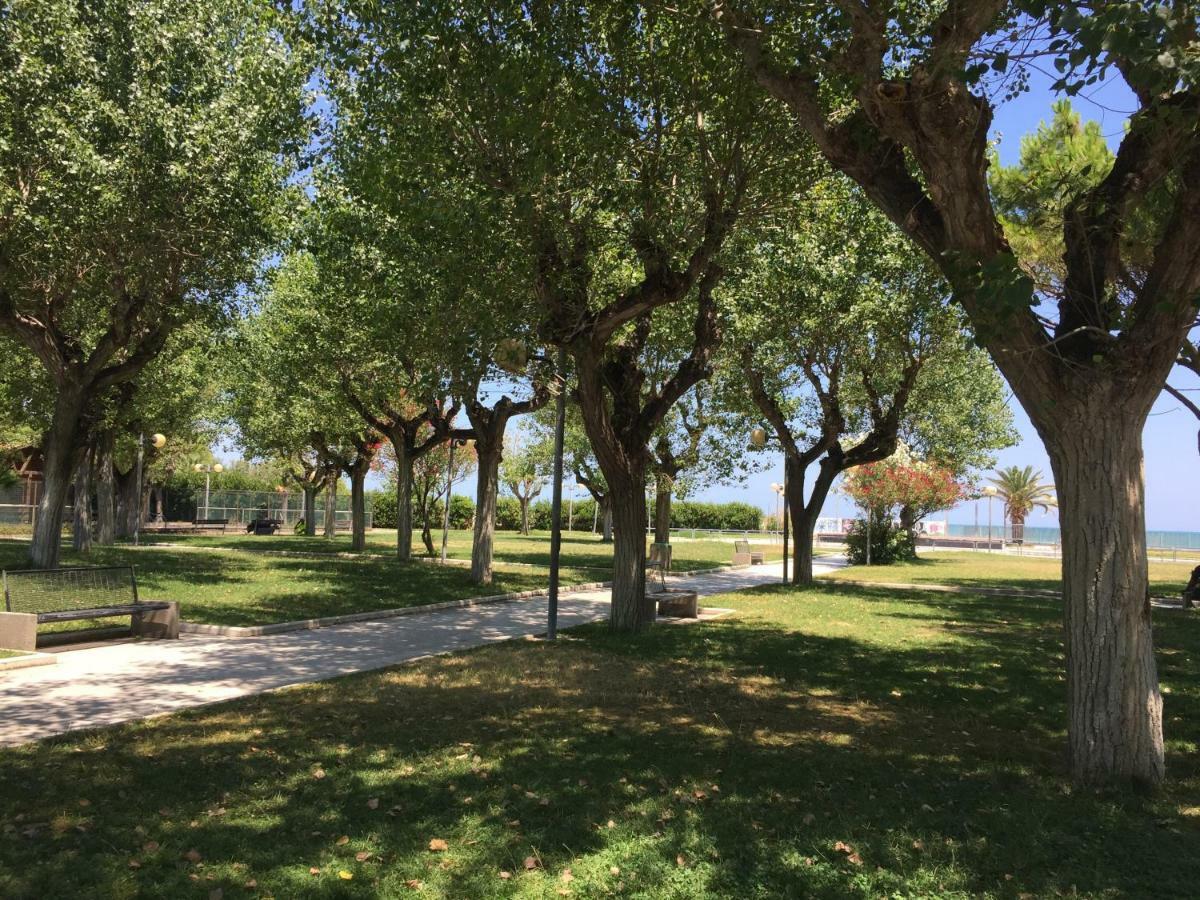 Bed and Breakfast Sulmare Alba Adriatica Exterior foto